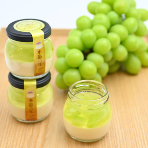 旬のシャインマスカットを使ったスイーツが登場いたしました!